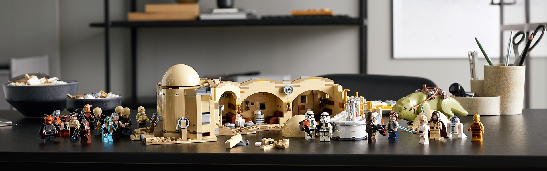 ausverkauft MIB 3187 PCs! Cantina in Hand Lego 75290 Star Wars Mos Eisley 