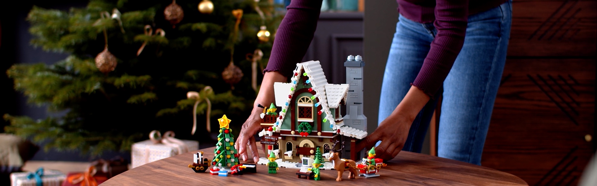 Christmas Elf Club House Exclusive *BRAND NEW SEALED 10275 LEGO Seasonal 