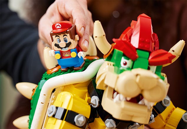The Mighty Bowser gets his own giant LEGO set - TNG