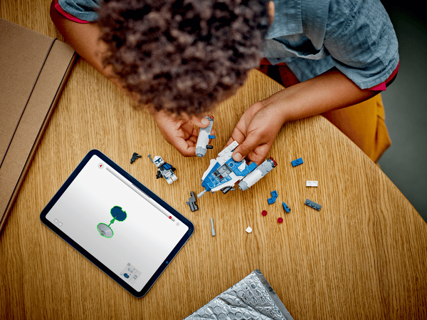 Captain Rex™ Y-Wing™ Microfighter - Image 11