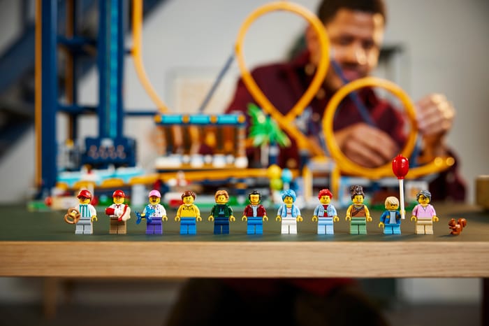 Lego Round Loop The physics behind our first brick-built roller-coaster with loops ...