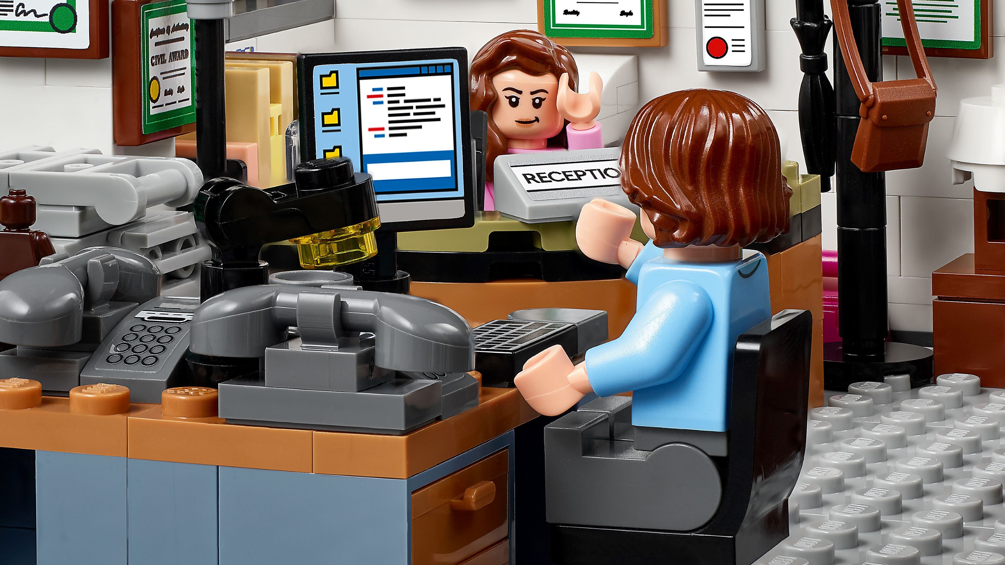 artme Η LEGO παρουσιάζει το «The Office» με 15 χαρακτήρες από την αγαπημένη τηλεοπτική σειρά!