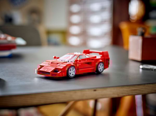 Ferrari F40 Supercar - Image 13