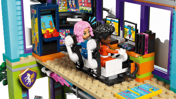 LEGO 42674 La boutique de BD et de jeux — visuel 6 sur 8
