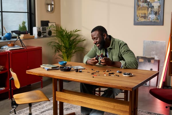 Darth Vader™ Bust - Image 9