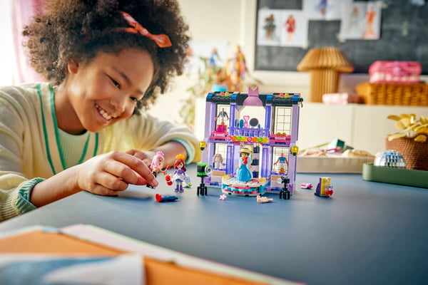 LEGO 42685 Le défilé de mode de Heartlake City — visuel 7 sur 8