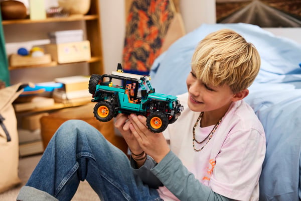 LEGO 42227 SUV Jeep® Wrangler Rubicon — visuel 7 sur 8
