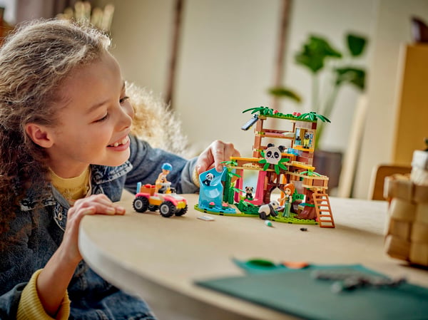 LEGO 42648 Le sanctuaire des pandas — visuel 8 sur 8