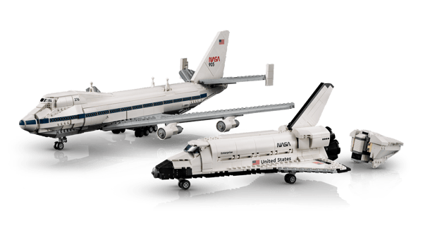 LEGO 10360 Le Shuttle Carrier Aircraft — visuel 5 sur 8