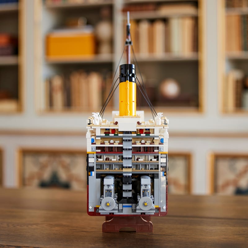 LEGO® Le Titanic 10294 LEGO® Icons Boutique LEGO® officielle FR