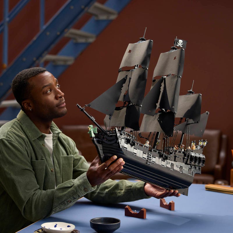 Barco Pirata del Capitán Jack Sparrow 10365 LEGO® Icons