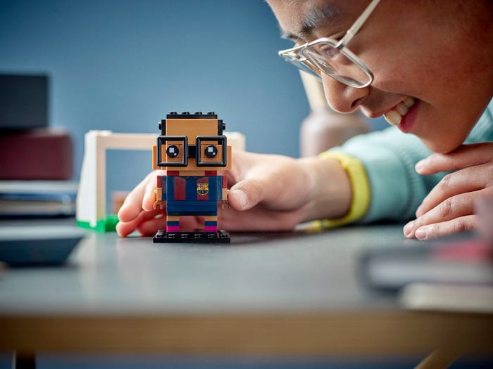 Lego, un baby-foot personnalisable conçu à l'origine par un fan