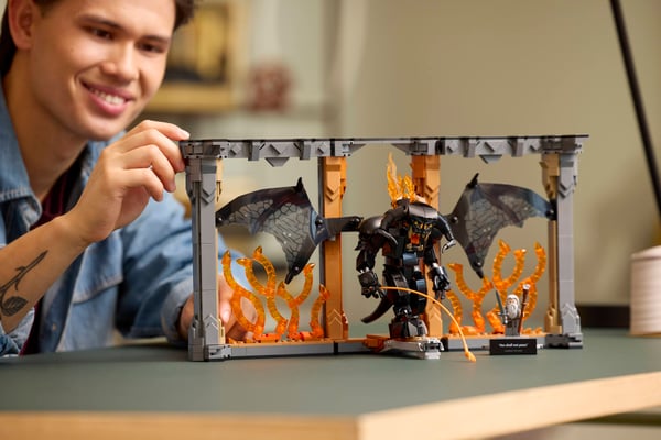 LEGO 10367 Le Seigneur des Anneaux : Book Nook du Balrog™ — visuel 8 sur 8