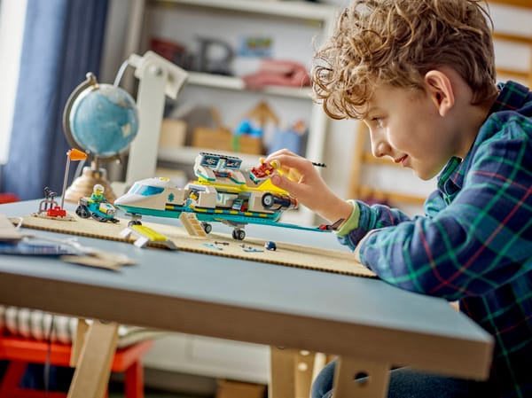 Emergency Air Ambulance Airplane - Image 9