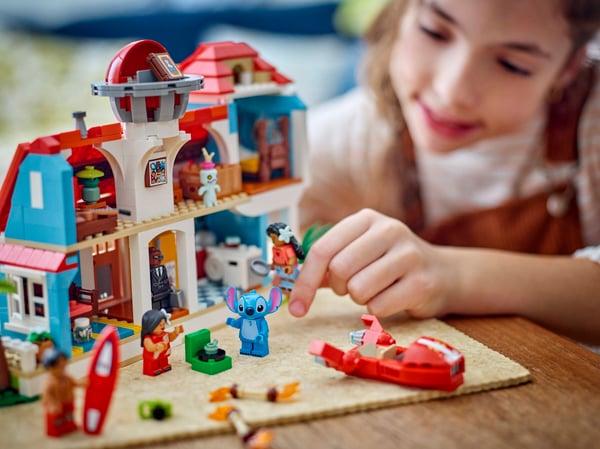LEGO 43268 La maison sur la plage de Lilo et Stitch — visuel 7 sur 8