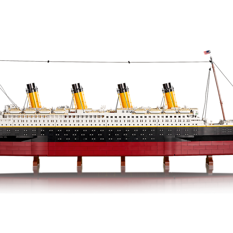 LEGO® Titanic