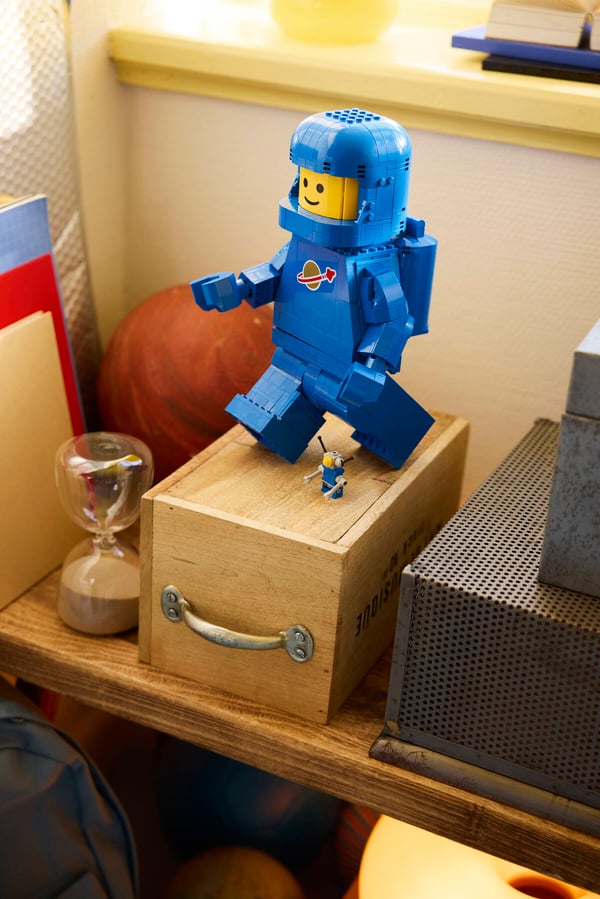 LEGO 40921 Minifigurine d’astronaute bleu grand format — visuel 8 sur 8
