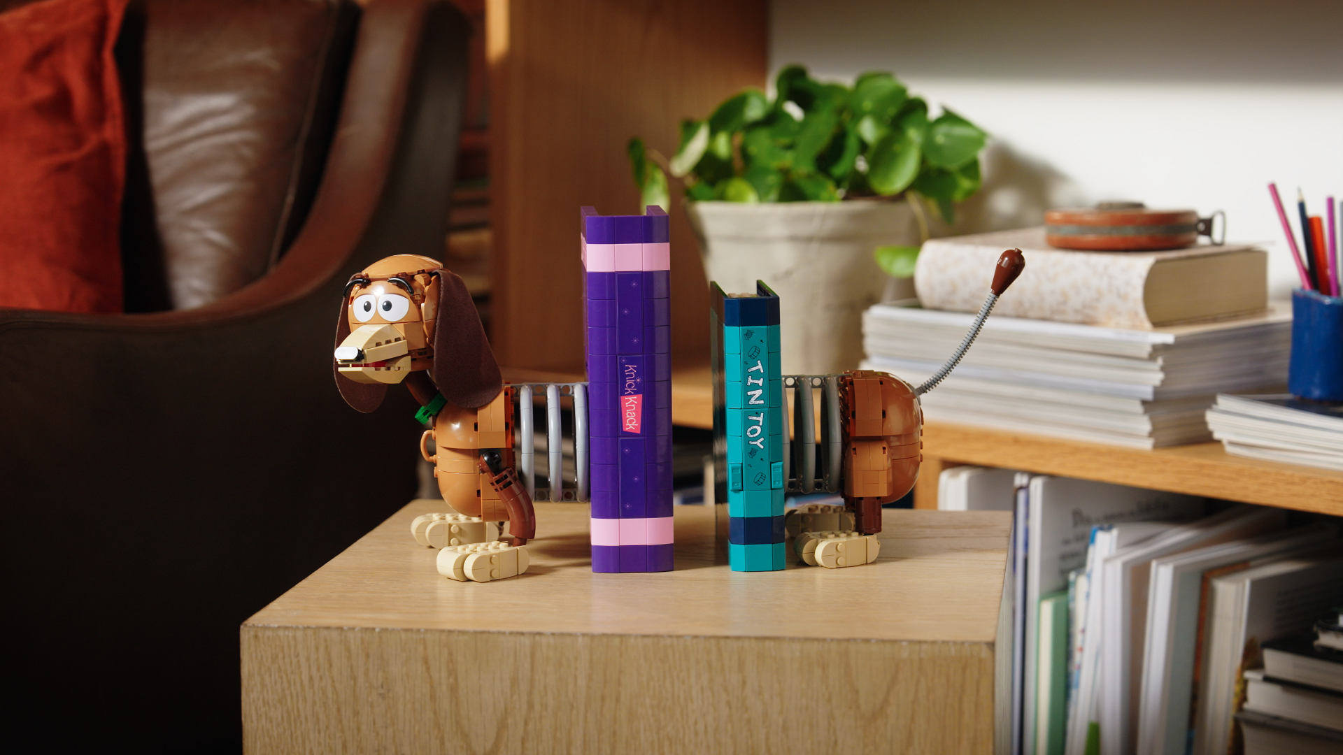 Toy Story Slinky Dog Bookends - Image 9