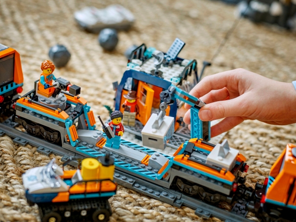LEGO 60470 Le train express des explorateurs en Arctique — visuel 8 sur 8