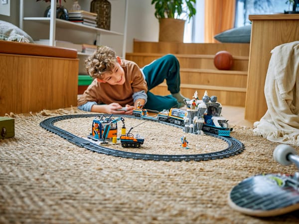 Explorers' Arctic Polar Express Train - Image 8