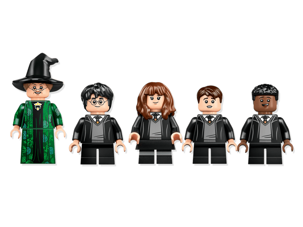 Hogwarts™ Castle Boathouse - Image 8