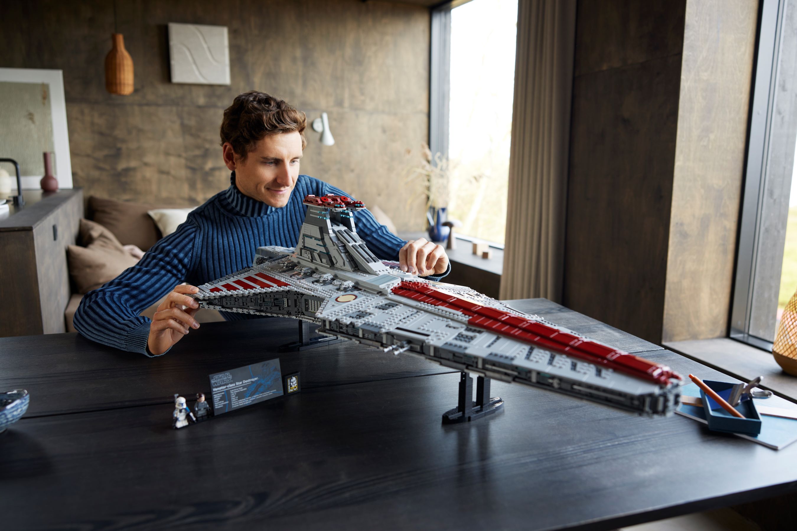 LEGO® Star Wars™ Venator-Class Republic Attack Cruiser​ - About Us - LEGO .com