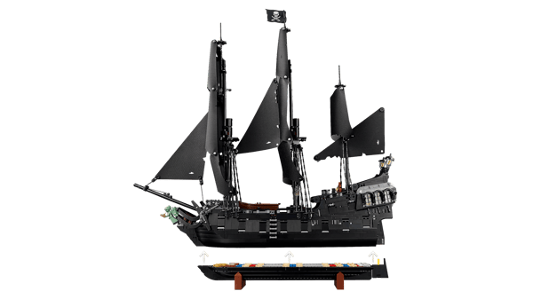 LEGO 10365 Le bateau pirate du capitaine Jack Sparrow — visuel 4 sur 8