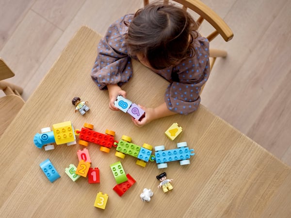 LEGO 10954 Le train des chiffres - Apprendre à compter — visuel 7 sur 8