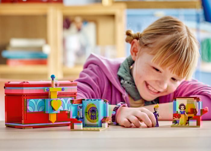 10 Best LEGO® Arts & Crafts Sets for Kids | Official LEGO® Shop GB