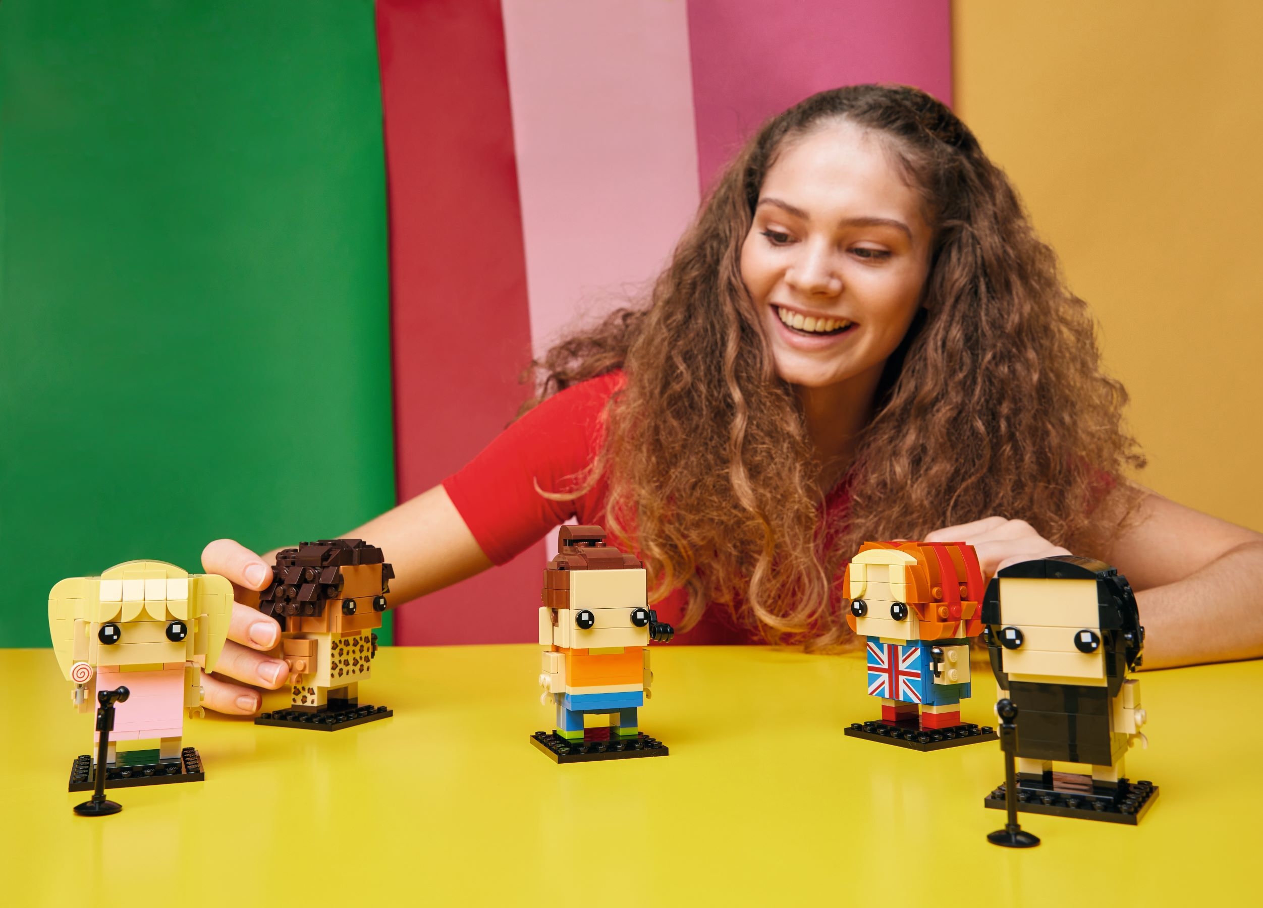 Girls Tribute 40548 | BrickHeadz | Buy online at Official LEGO® Shop US