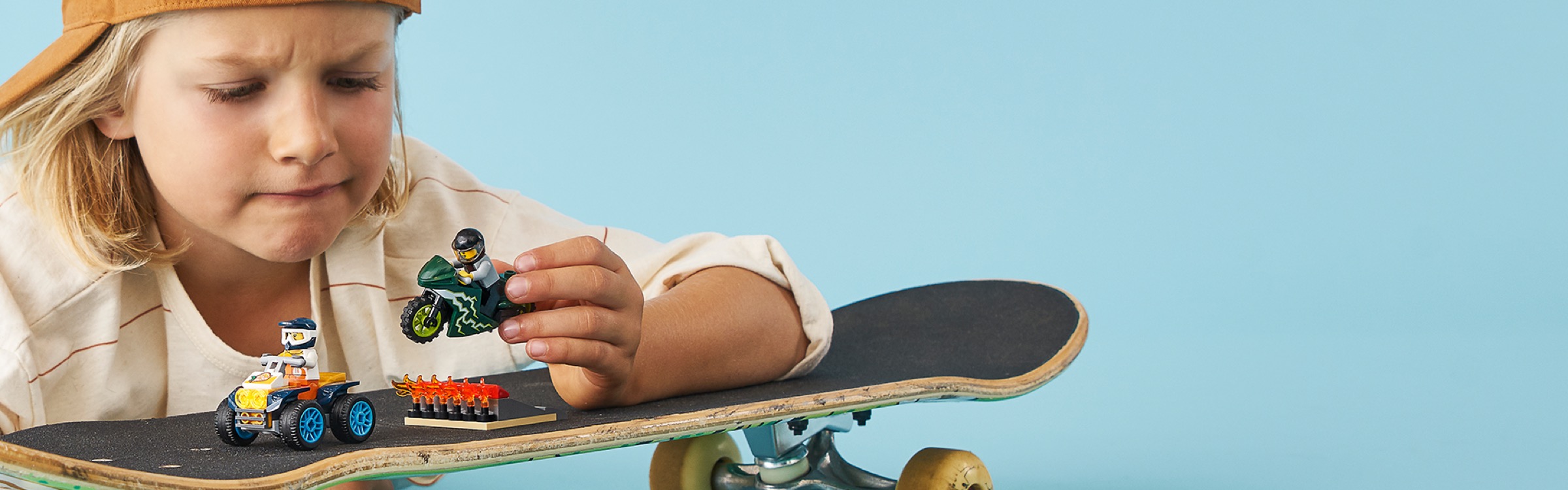 Stunt Team 60255 | City | Buy online at the Official LEGO® Shop US