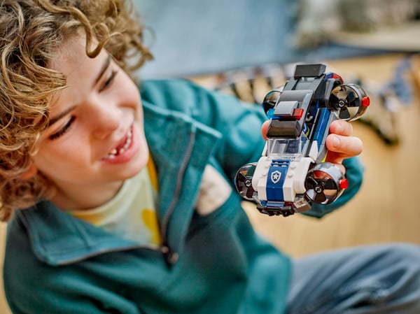 LEGO 60457 Le garage de personnalisation des voitures de police — visuel 8 sur 8