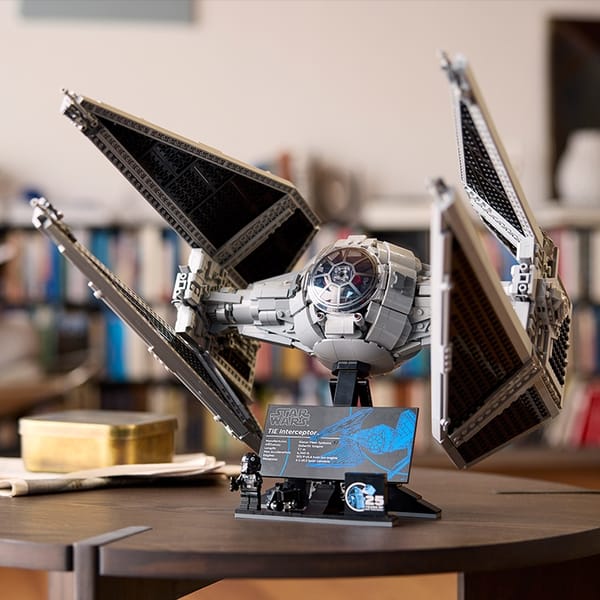 Ucs Lego Tie Fighter Versions LEGO Star Wars 10175 Vader's TIE