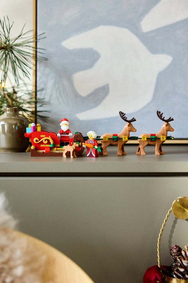 Santa's Holiday Sleigh Adventure - Image 9