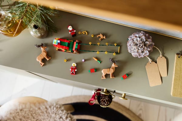 Santa's Holiday Sleigh Adventure - Image 11