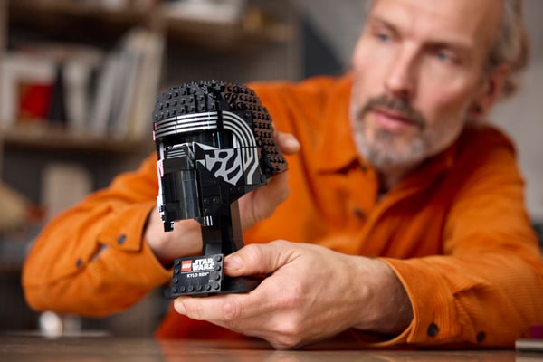 LEGO 75415 Le casque de Kylo Ren™ — visuel 5 sur 8