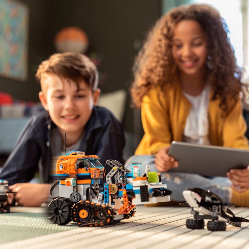 BOOST Creative Toolbox 17101 | BOOST | Buy online at the Official LEGO Shop US BOOST Creative Toolbox 17101 | BOOST | Buy online at the Official LEGO Shop US