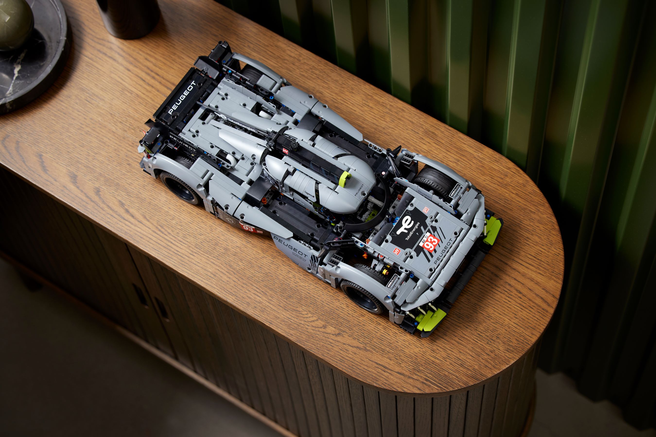 Comprar Maqueta de Coche de Carreras para Construir PEUGEOT 9X8 24H Le Mans  Hybrid Hypercar LEGO Technic · LEGO · Hipercor