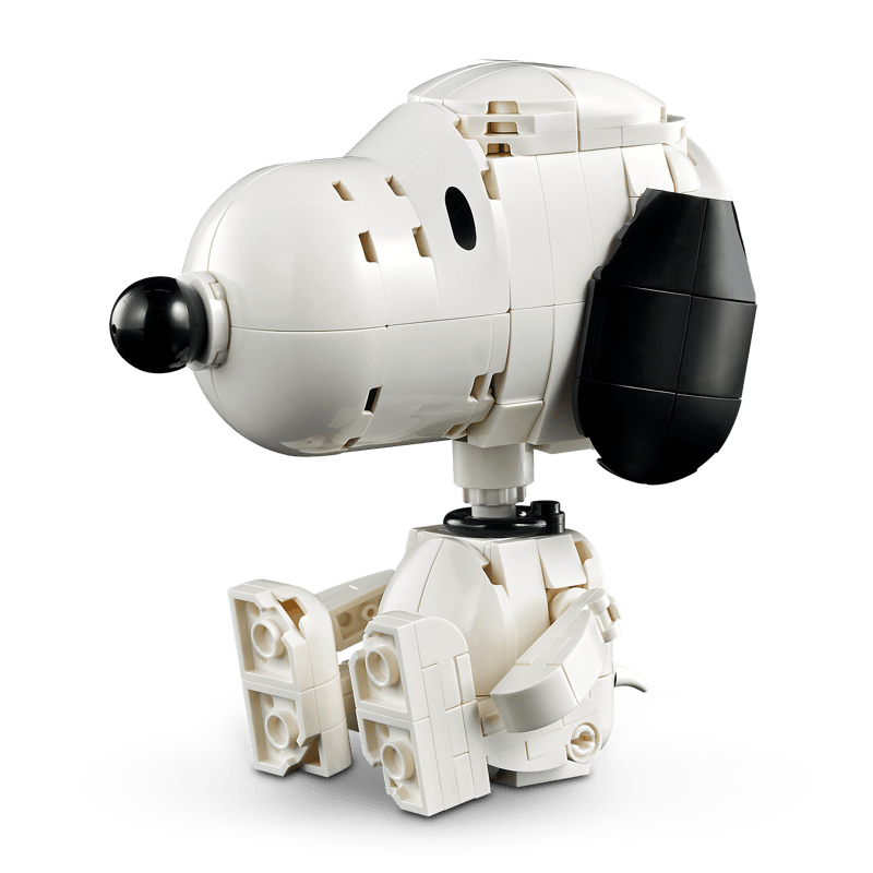 Peanuts: Snoopy's Doghouse