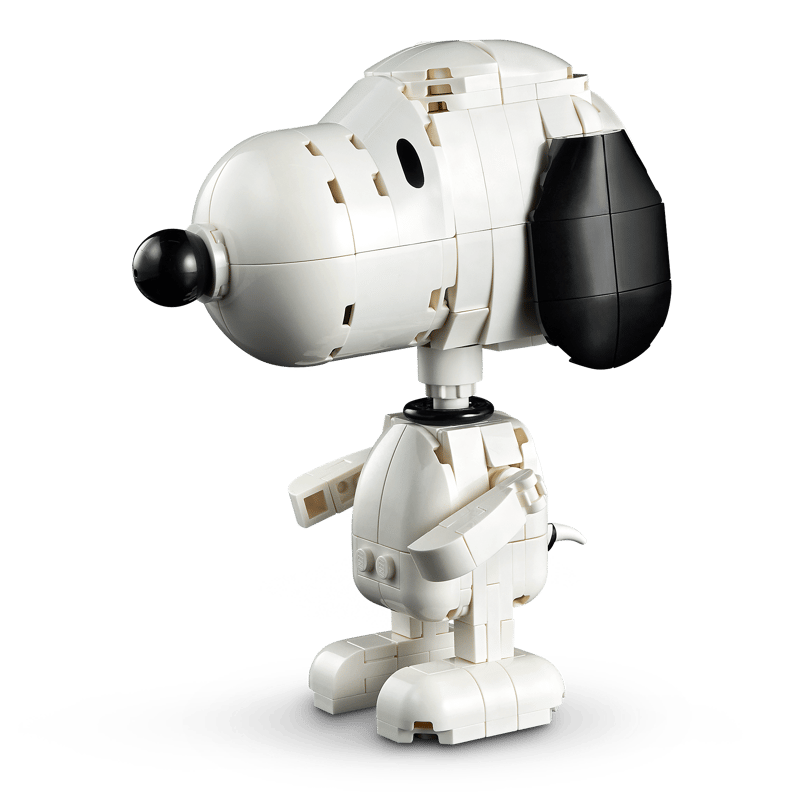 Peanuts: Snoopy's Doghouse