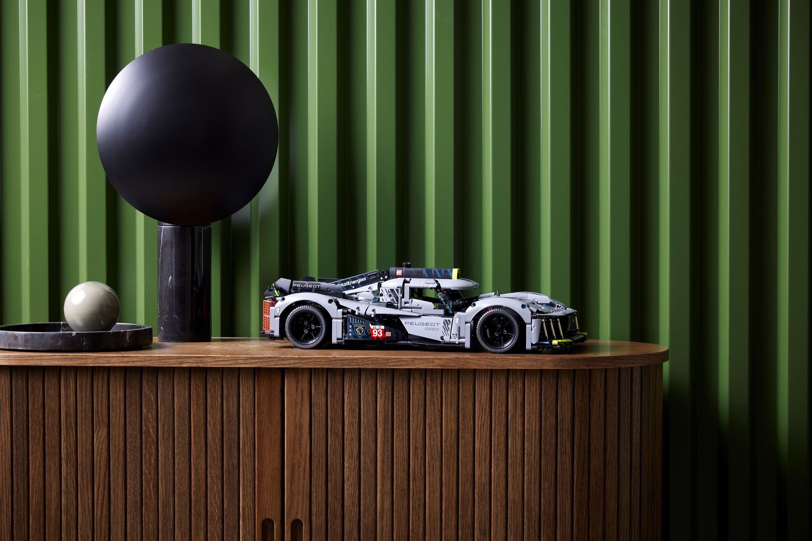  LEGO Technic Peugeot 9X8 24H Le Mans Hybrid Hypercar 42156 Kit  de construcción de autos de carreras coleccionables para adultos y  adolescentes, modelo de coche de carreras a escala 1:10, regalo