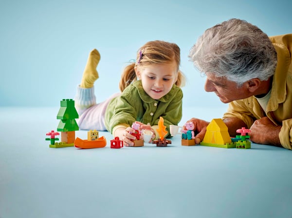LEGO 10452 Les vacances au camping — visuel 3 sur 7