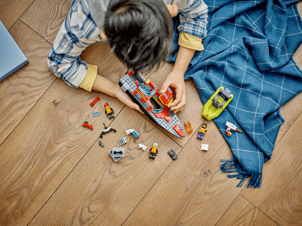 Fire Rescue Boat - Image 10