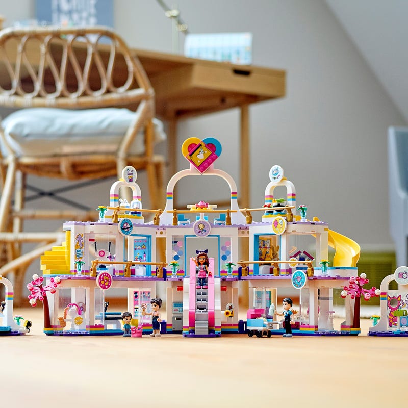 Heartlake City Shopping Mall - Main Image