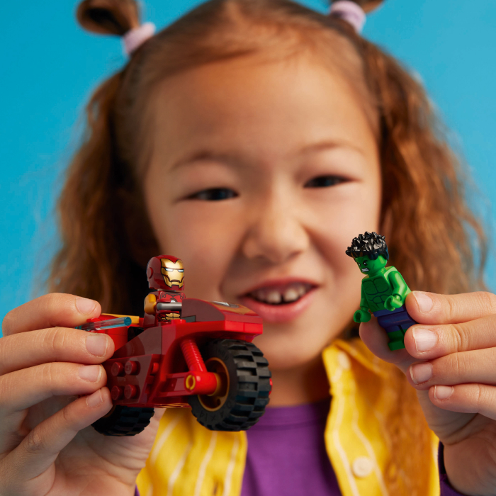 お子さまと大人ファンに人気のレゴ® オートバイ コレクション |レゴ
