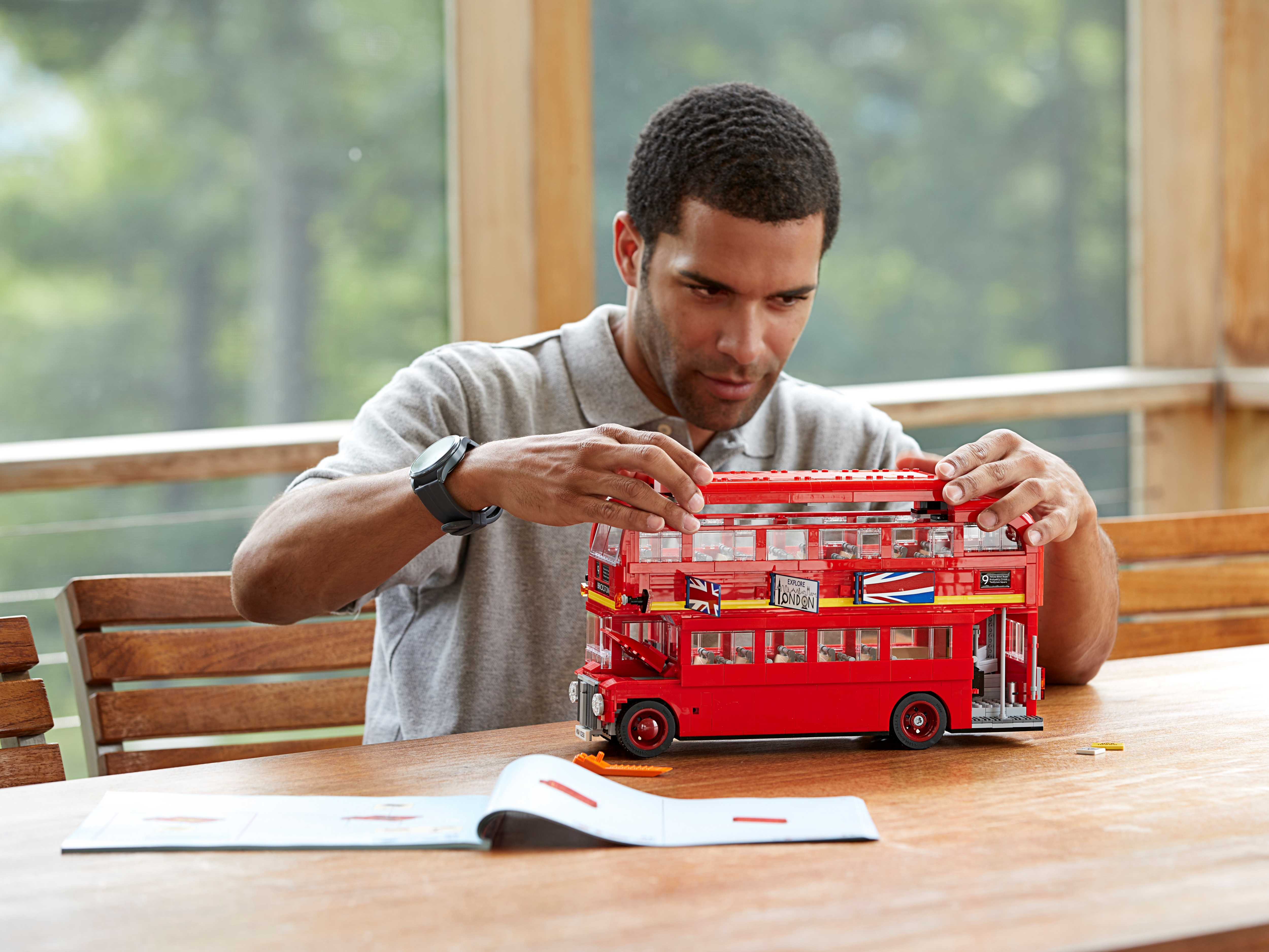 Download BOC-BUS Digitale Bauanleitung Bushaltestelle Add-on für LEGO 10258 Bus