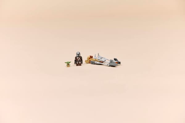 The Mandalorian & Grogu's Speeder Bike™ - Image 11