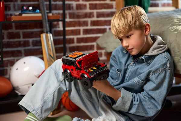 LEGO 42213 SUV Ford Bronco® — visuel 8 sur 8