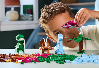 Quick-to-build dinosaurs