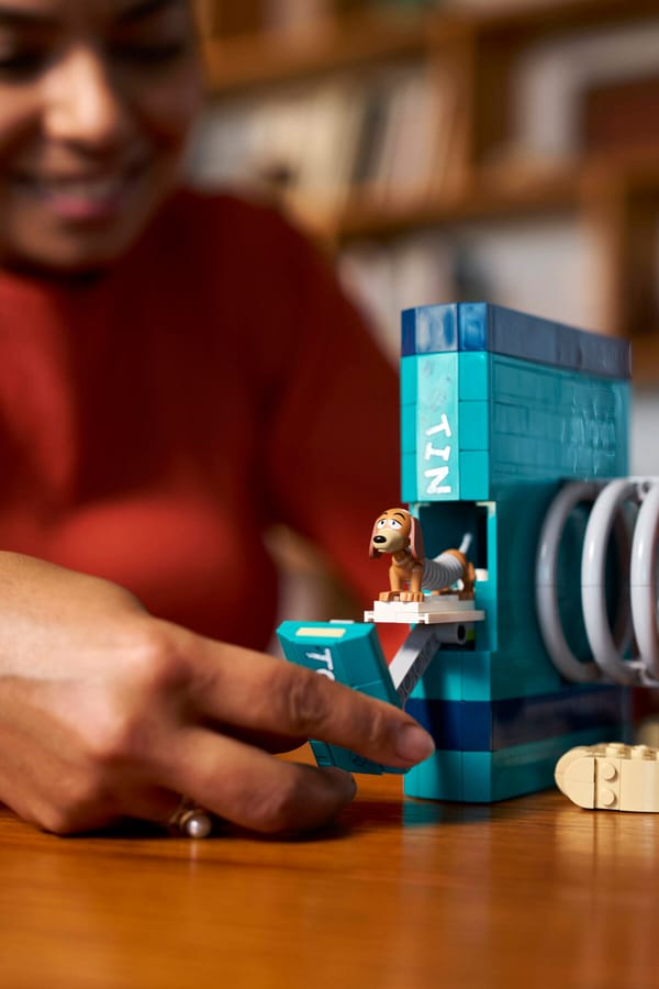 Toy Story Slinky Dog Bookends - Image 15